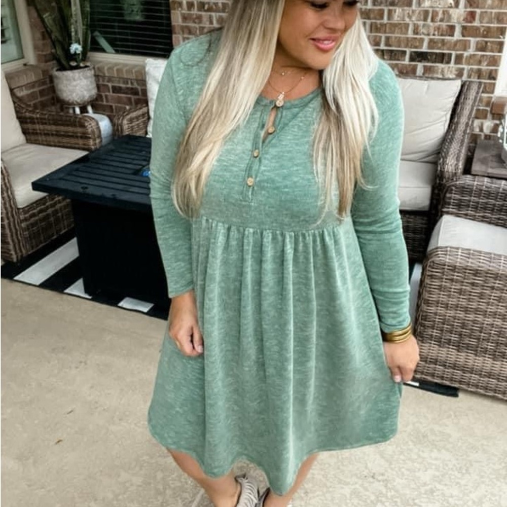 Green Long Sleeve Dress